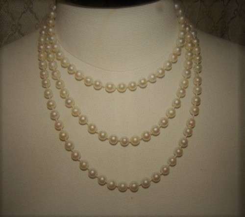 A beautiful 136cm endless-strand of ivory-white Japanese Akoya cultured pearls in stunning condition