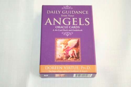 Doreen Virtue's "Daily Guidance from your Angels" boxed Oracle Cards - A 44 card deck and guidebook