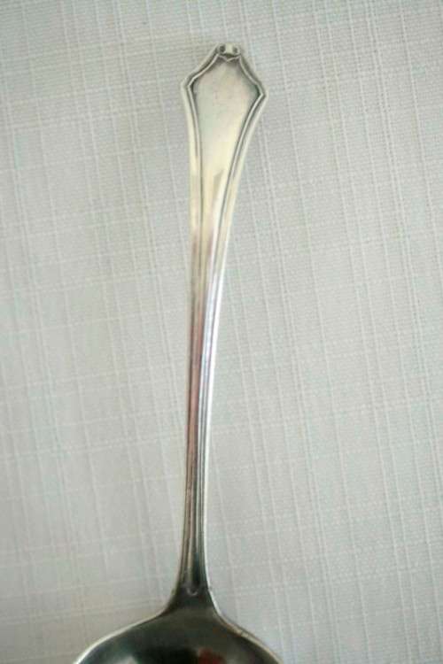 A fabulous vintage (larger) Dekrona EPNS silver plated sugar spoon in wonderful condition
