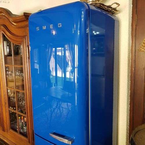 An incredible Royal Blue SMEG 304L fridge-freezer combo "50's Retro Style Aesthetic" look