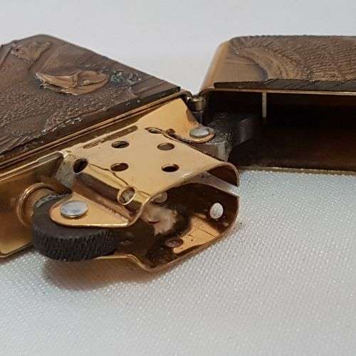 **RS17** A c1995 Zippo Barrett Smythe limited edition "Endangered Animals" Eagle brass lighter