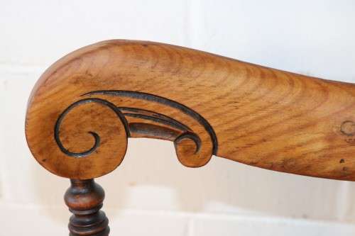 A charming vintage solid carved Oak "Cottage Style" occasional/ dining carver chair - RS17Sale