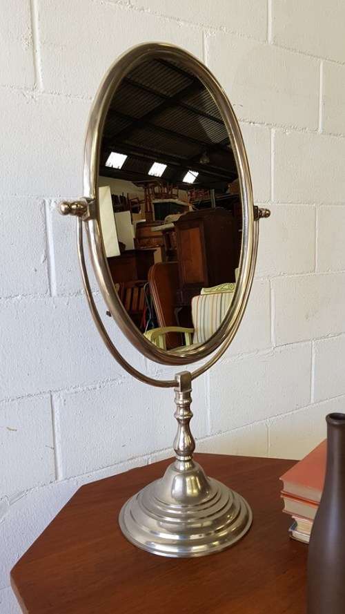 An exquisite vintage Edwardian-style table vanity mirror with a wide base in great condition - RS17M