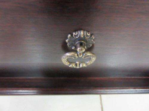 A fabulous and stylish single-drawer Teak bedside pedestal/ side table in awesome conditon.RS17Bed