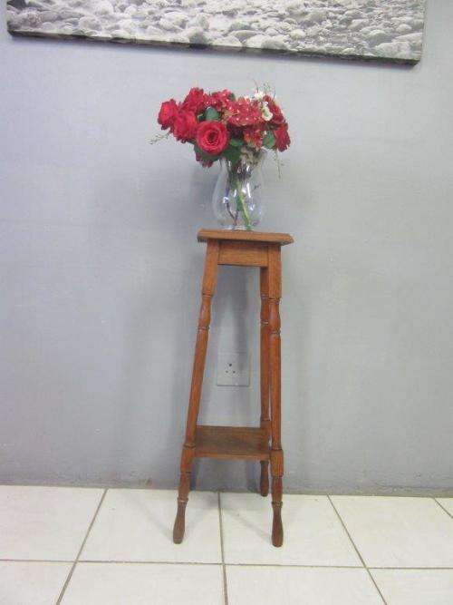 A superb vintage tall Oak double planter stand - perfect for a vase with flowers on a patio!!
