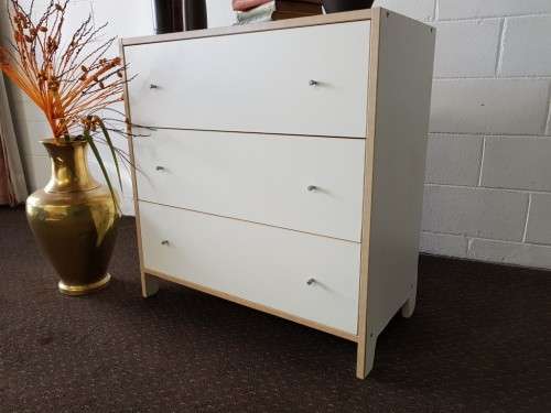 **RS17** A modern styled white & cedar colour 3-drawer chest of drawers with ample storage space