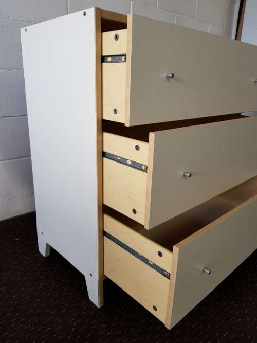 **RS17** A modern styled white & cedar colour 3-drawer chest of drawers with ample storage space