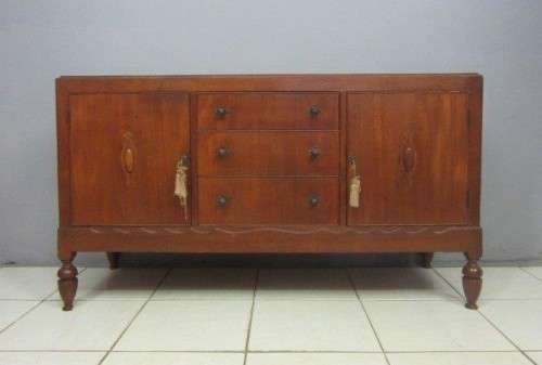 An awesome vintage Art Deco buffet server with 3x good size drawers, two cupboards & bottle inserts