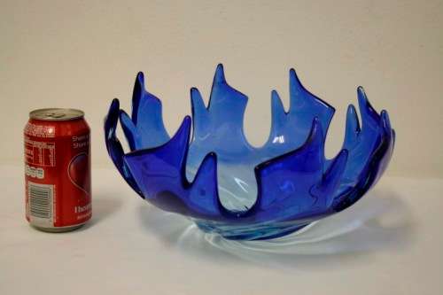 Spectacular & beautifully made LRG blue layered glass bowl w/ a flame appearance in great condition