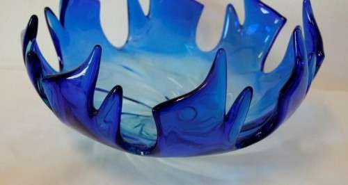 Spectacular & beautifully made LRG blue layered glass bowl w/ a flame appearance in great condition