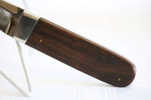 **RS17** Wonderful hand made "Deon" hunting knife with a wooden handle - in stunning condition!