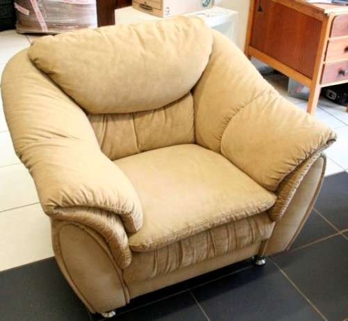 A fantastic, large comfortable four piece Beige lounge suite, perfect in informal lounges!