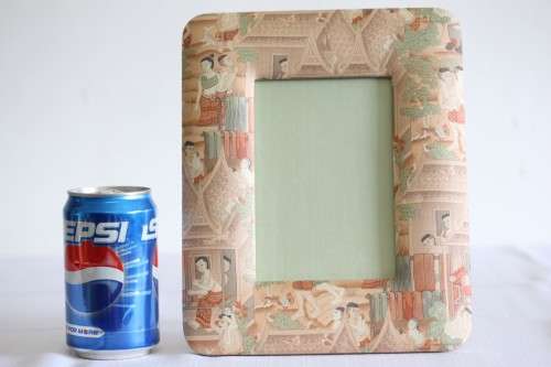 **RS17** A lovely and charming original "Jim Thompson" pure Silk free-standing photo frame