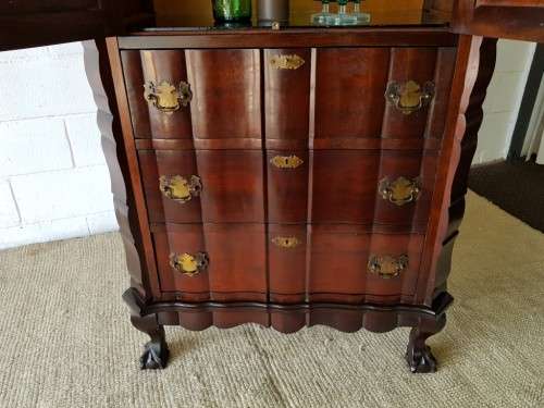 A beautiful vintage ball and claw cocktail cabinet with three spacious drawers and brass handles!!