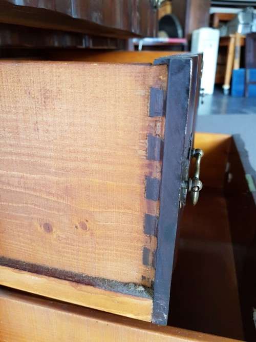 A beautiful vintage ball and claw cocktail cabinet with three spacious drawers and brass handles!!