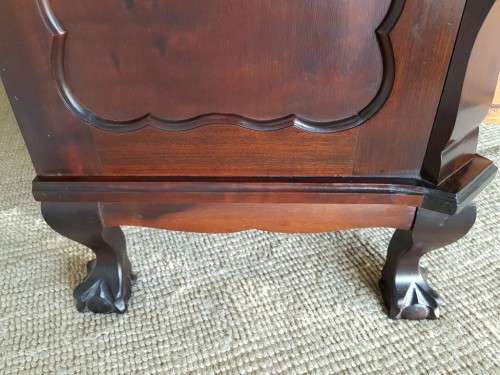 A beautiful vintage ball and claw cocktail cabinet with three spacious drawers and brass handles!!