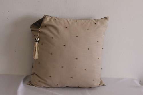 **RS17** Three two-tone scatter cushions in a stunning quality fabric - price/ bid per cushion