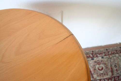 A stunning round vintage Oak occasional/side table with carved detailing.