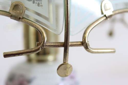 A lovely parlour table lamp w/ a glass shade & a brass-finished base - stunning on a desk - RS17Sale