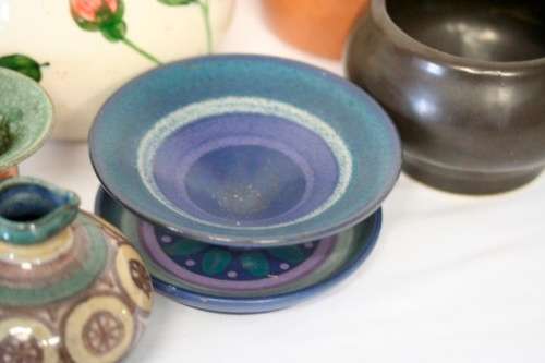 **RS17** A lovely assorted "job lot" of little pottery bowls, jugs and candle holders etc.