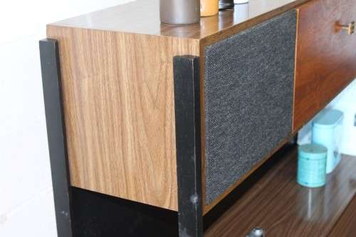 A fantastic RETRO Philips radiogram in a cabinet with a stylish, sleek design - perfect showpiece!!