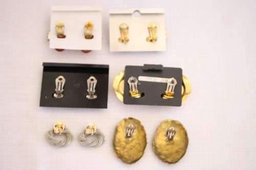 **RS17** Collection of 6x pairs of assorted ladies clip-on earring sets incl diamante, stone & more