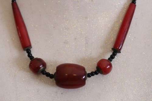 **RS17** An gorgeous collection of 5x assorted ladies beaded necklaces in great condition