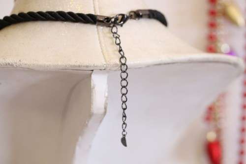 **RS17** An awesome & unusual skull necklace w/ black stones & diamante & a "skull" bracelet