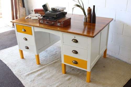 A funky and unusual large writing desk with 6x spacious drawers and loads of work-space - RS17Sale