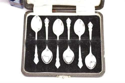 A superb set of 6x original Art Deco hallmarked sterling silver demitasse spoons w/ enamel detailing