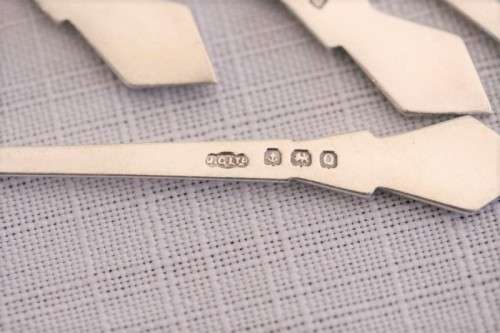 A superb set of 6x original Art Deco hallmarked sterling silver demitasse spoons w/ enamel detailing