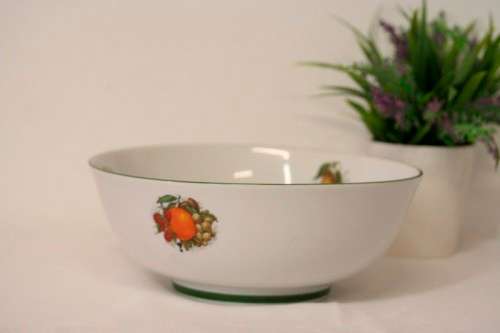 A fantastic vintage German made Wiesenthal (Paradise Valley) porcelain veggie bowl