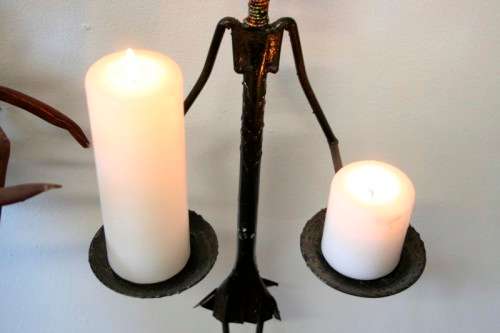 **RS17** A stunning tall beaded metal candle holder in great condition - great for ambience lighting