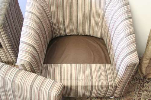 2x Stunning and very stylish upholstered tub chairs w/ clean uncomplicated lines. bid/chair