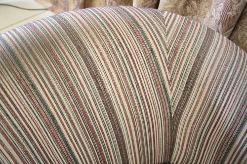 2x Stunning and very stylish upholstered tub chairs w/ clean uncomplicated lines. bid/chair