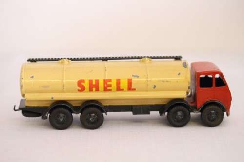 A superb vintage (c1950) original die-cast Dinky Foden 14-ton red & yellow "Shell" tanker (No. 504)