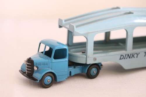 **RS17** A vintage (c1960) original Dinky Toys Pullman Car Transporter (No. 982) in its original box