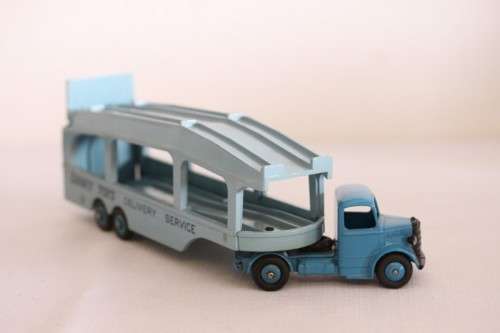 **RS17** A vintage (c1960) original Dinky Toys Pullman Car Transporter (No. 982) in its original box