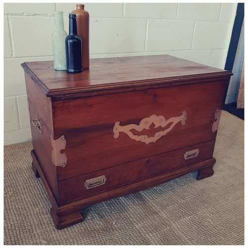 A magnificent and well-made solid Teak storage Kist w copper & brass embellishments + bottom drawer!