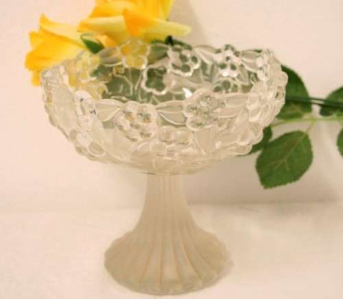 A beautiful round crystal Compote bowl with the grapes and leaves pattern - RS17Sale