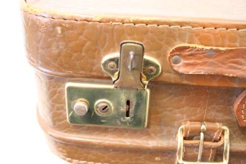 **RS17** An awesome vintage brown suitcase w/ brass buckles - ideal for extra storage in the house