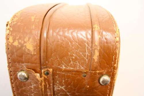 **RS17** An awesome vintage brown suitcase w/ brass buckles - ideal for extra storage in the house