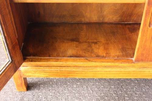 A wonderful Art Deco vintage oak display/ show cabinet with glass doors and carved detailing!