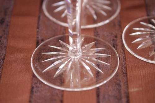 Superb set of 5x original Irish made Waterford crystal long-stem wine glasses in the Lismore pattern