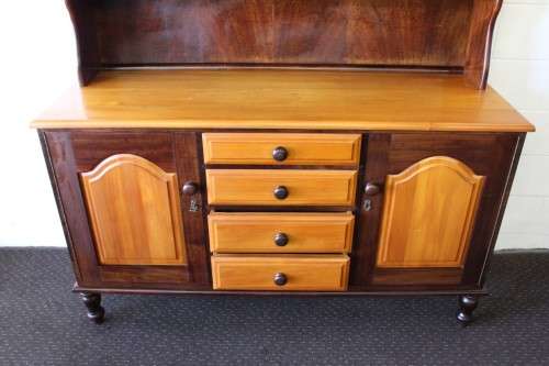 A superb Yellowwood and Imbuia dining room suite including table, 6x chairs & buffet server cabinet!