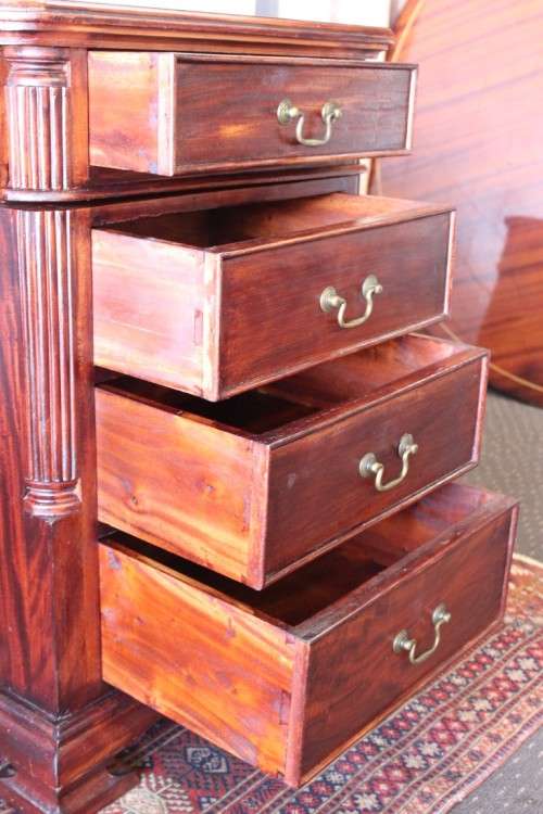 A magnificent vintage Georgian-style Rosewood 10-drawer partners desk w carved detailing - STUNNING!