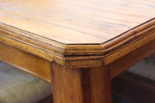 **RS17** A vintage 6-seater Oak dining suite w/ large farmhouse table & 6x Oak dining chairs