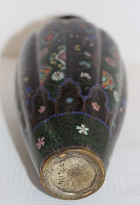 A magnificent and rare antique Chinese cloisonné enamelled vase with exceptional detailing