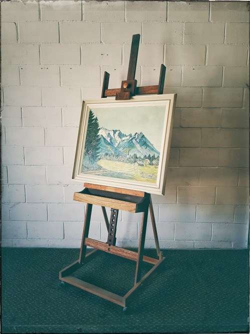 A top quality TALL (212cm) solid Meranti artist's easel with height, tilt and size adjustments, WOW