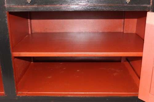 **RS17_Clearance** Gorgeous black Oriental sideboard/ buffet w/ styled handles & hinges & cupboards